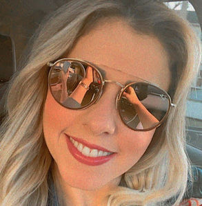 Meet your Posher, Juliana